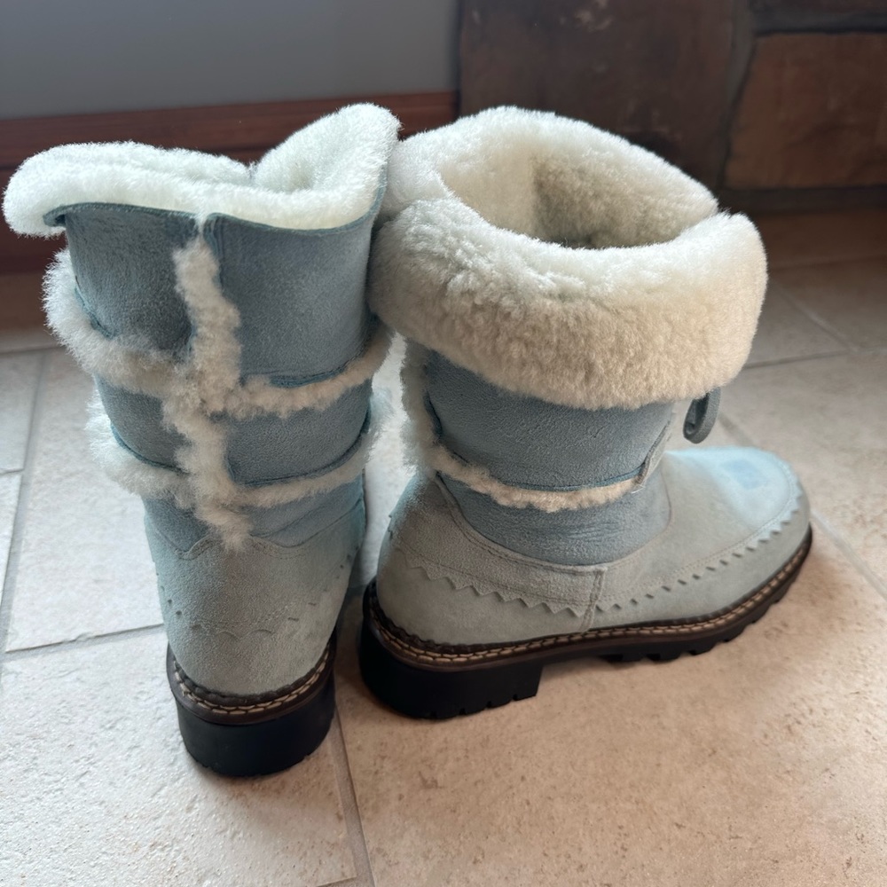 Blondo Winter Boots in Light Gray and Cream - Picture 3 of 4